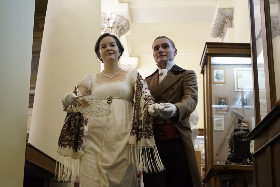 PRO Science Night: historical dance, lectures and live paintings