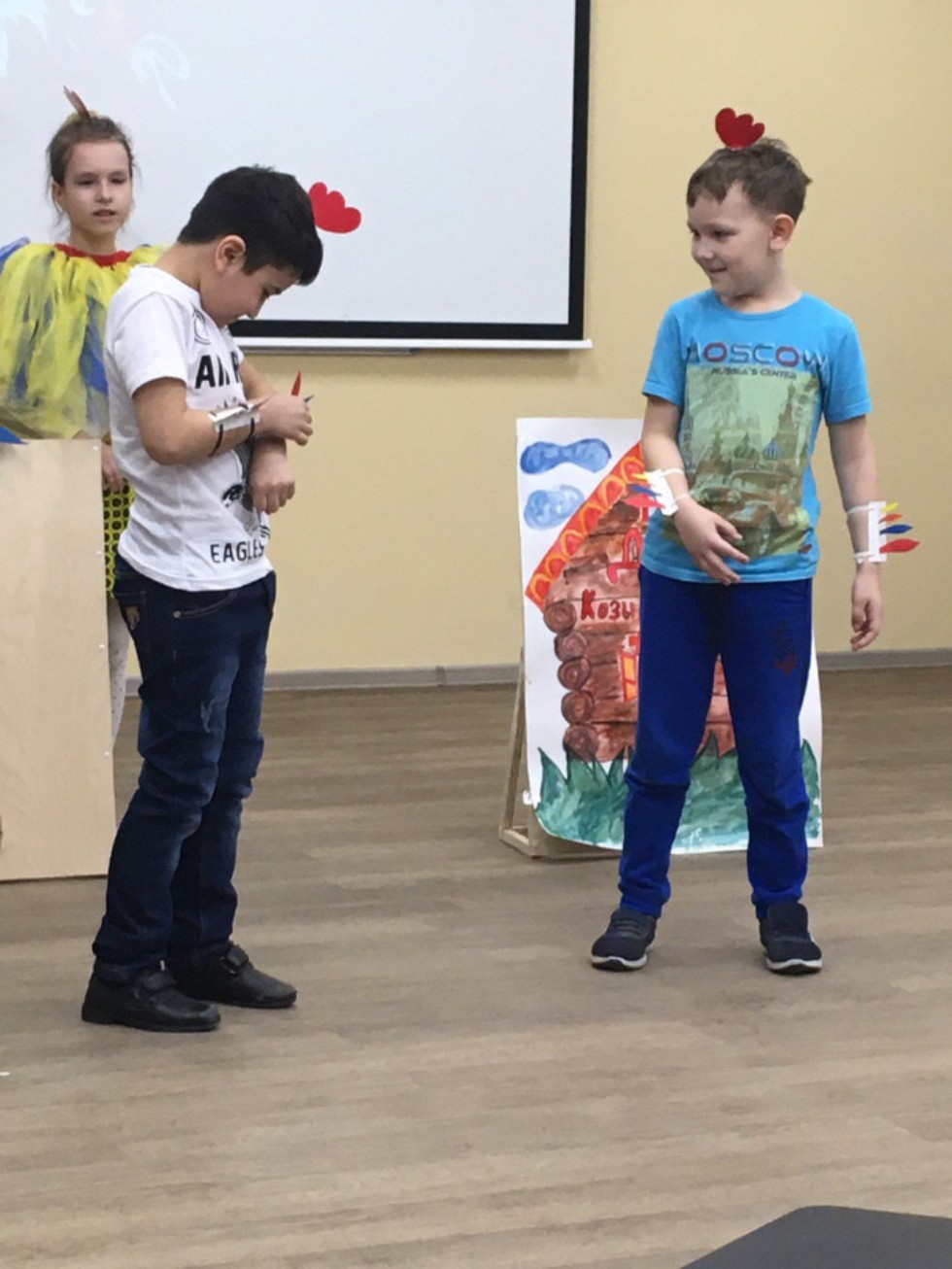 В детском театре 'Радуга' прошла генеральная репетиция спектакля 'Кошкин дом' В детском театре 'Радуга' прошла генеральная репетиция спектакля 'Кошкин дом'