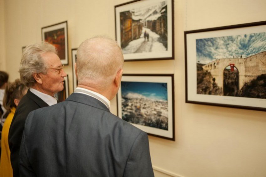 Весь город в объективе художника Весь город в объективе художника