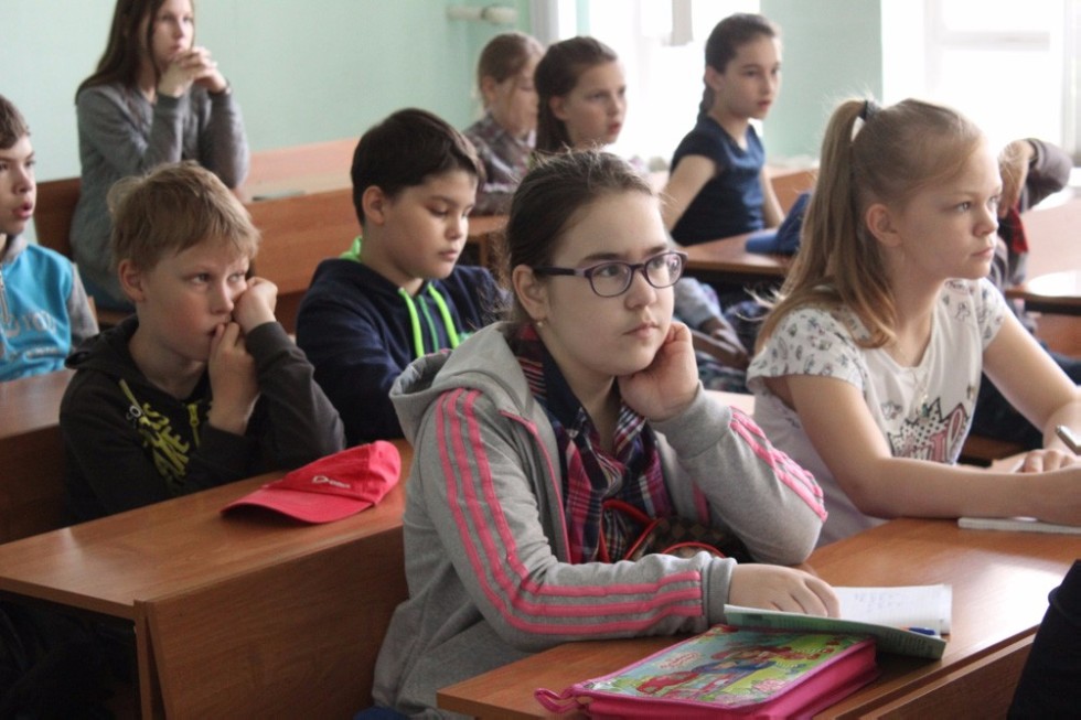 Участники смены 'ИнтеЛЛето' познакомились с Николаем Лобачевским Участники смены 'ИнтеЛЛето' познакомились с Николаем Лобачевским