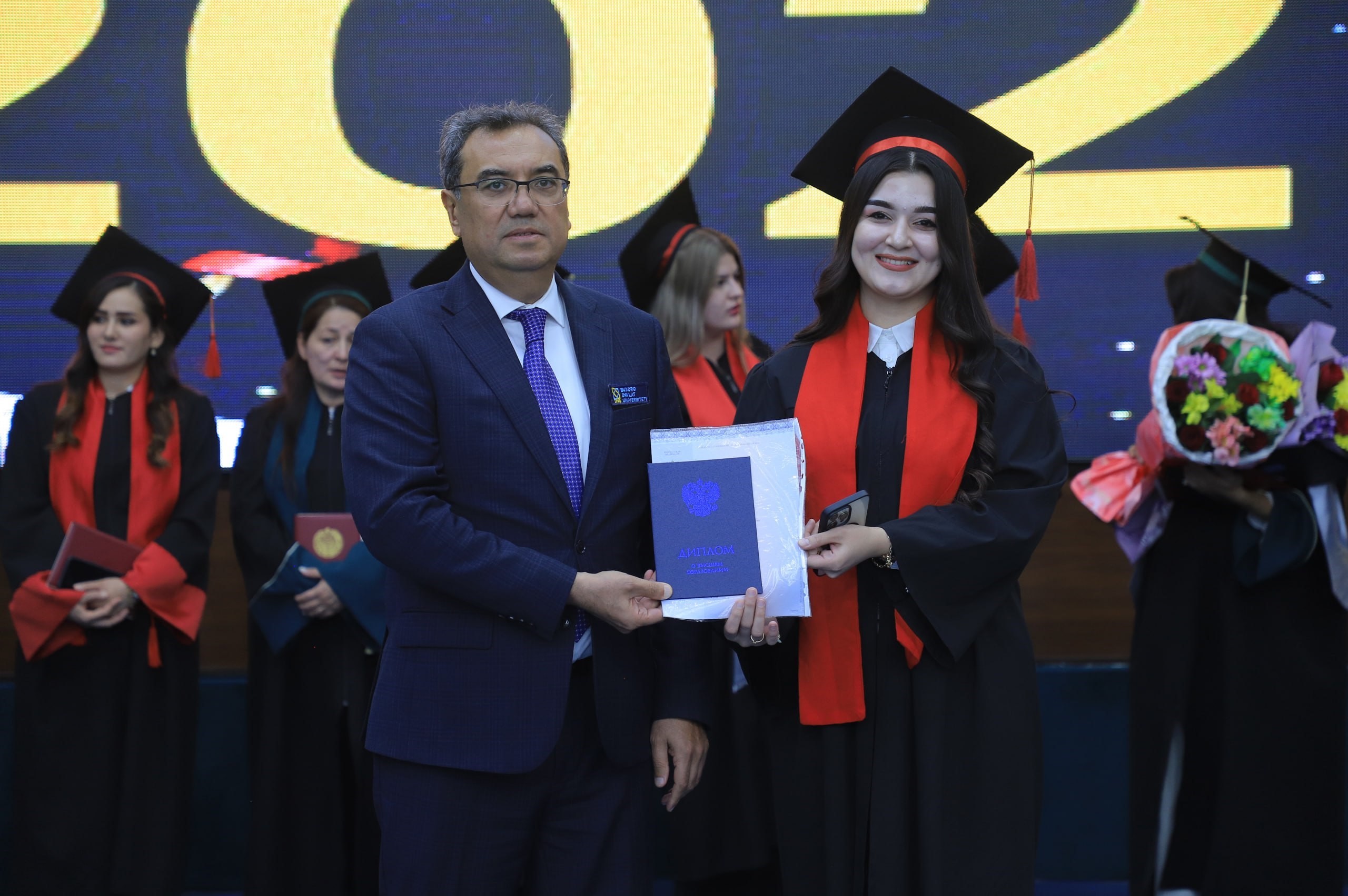 В Бухарском государственном университете состоялась 'ВЫПУСКНАЯ ЦЕРЕМОНИЯ ? 2025'! В Бухарском государственном университете состоялась 'ВЫПУСКНАЯ ЦЕРЕМОНИЯ ? 2025'!