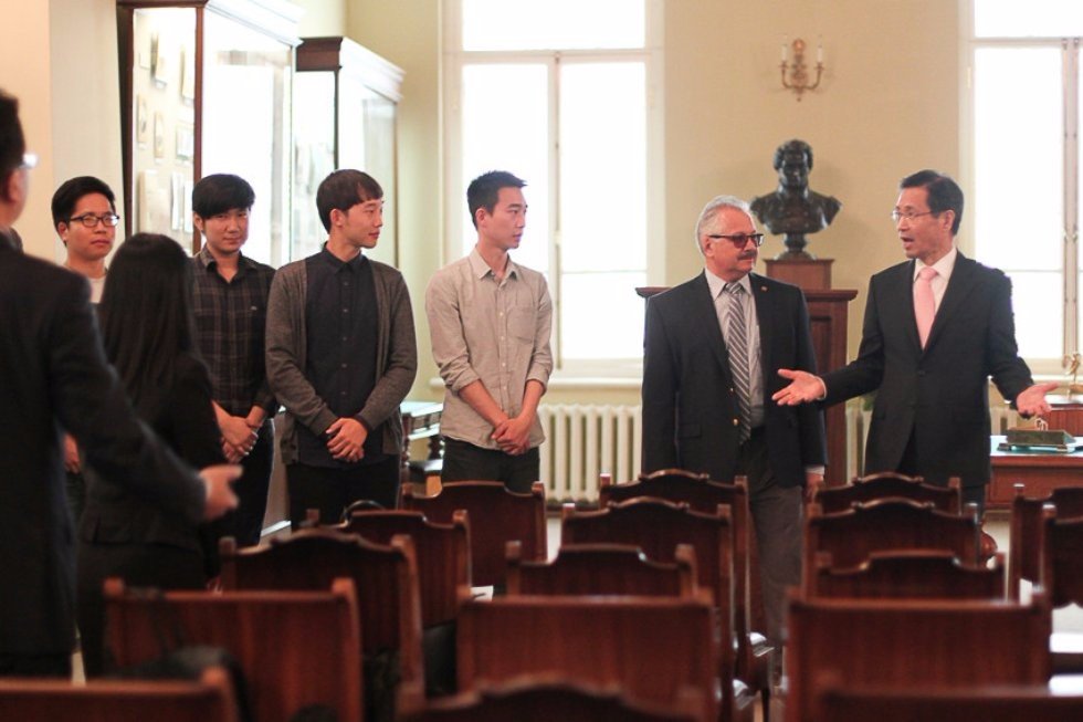 Ambassador Park Ro-byug of South Korea Ready to Work on Further Expansion of Cooperation