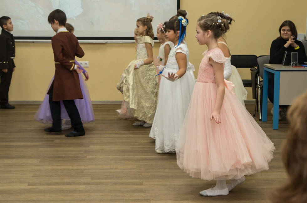 В детском театре КФУ 'Радуга' прошла премьера спектакля 'Россия мне раскрылась в тебе, Казанский университет!' В детском театре КФУ 'Радуга' прошла премьера спектакля 'Россия мне раскрылась в тебе, Казанский университет!'