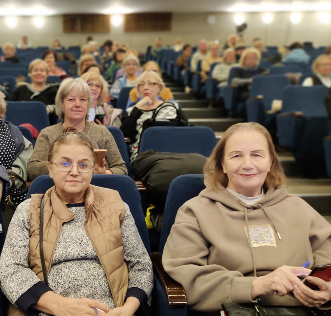 Слушатели УТВ знакомятся с романским искусством Слушатели УТВ знакомятся с романским искусством