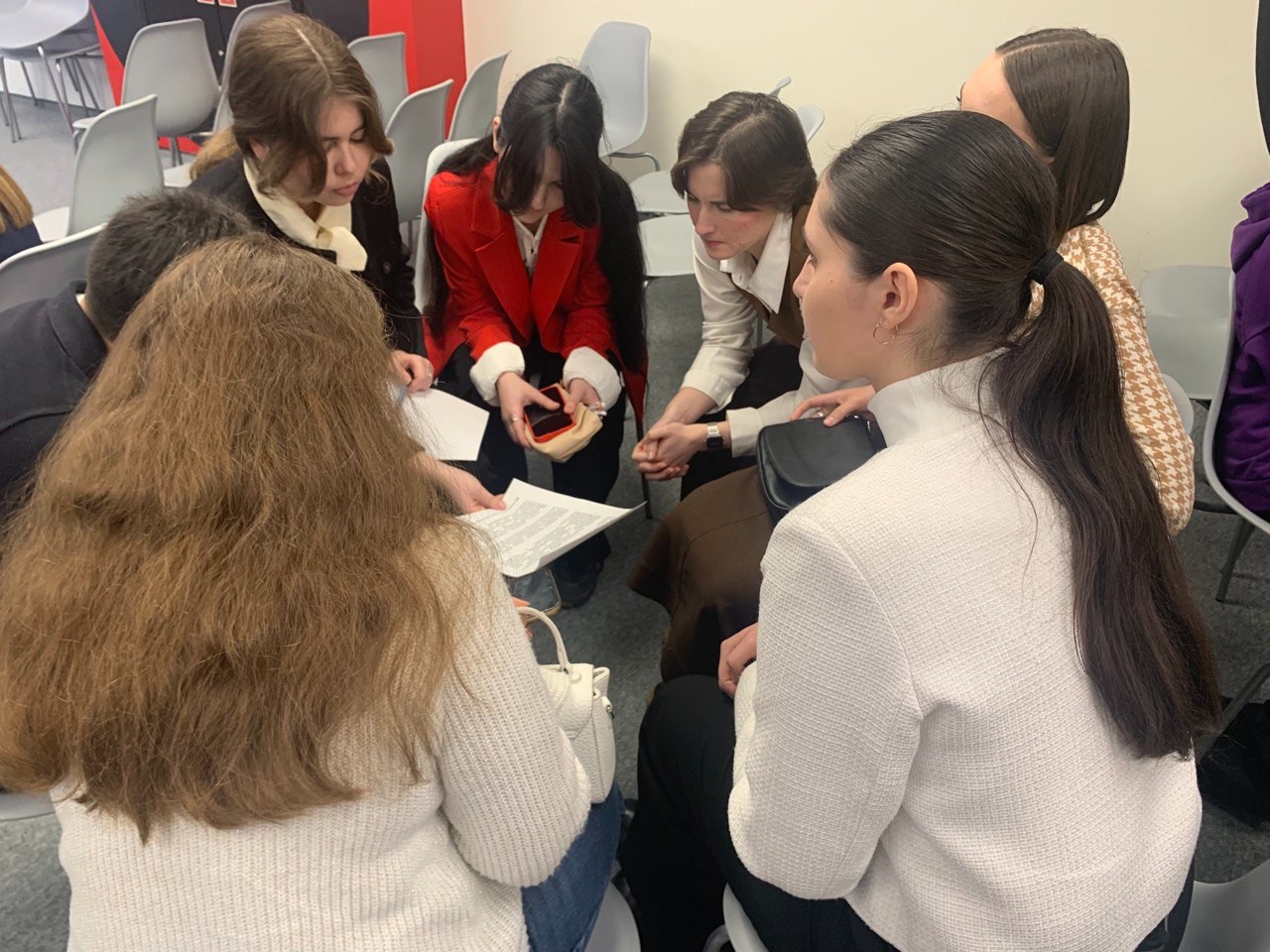 Студенты Института встретились с представителями Генеральных консульств Казани Студенты Института встретились с представителями Генеральных консульств Казани