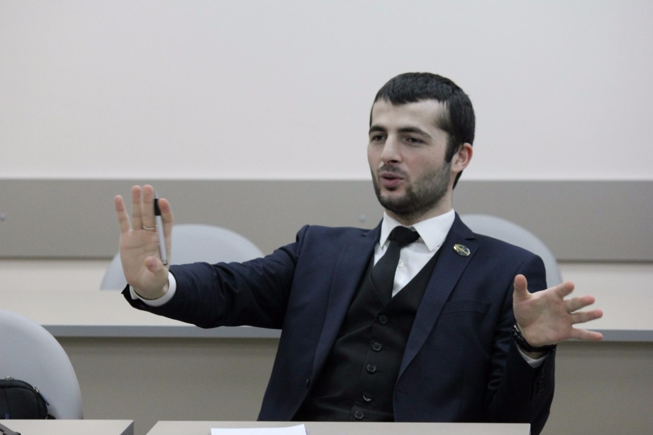 � ������ ������ ������� ����, ����������� ����������� ��������� ������ � �������� ������������ �����