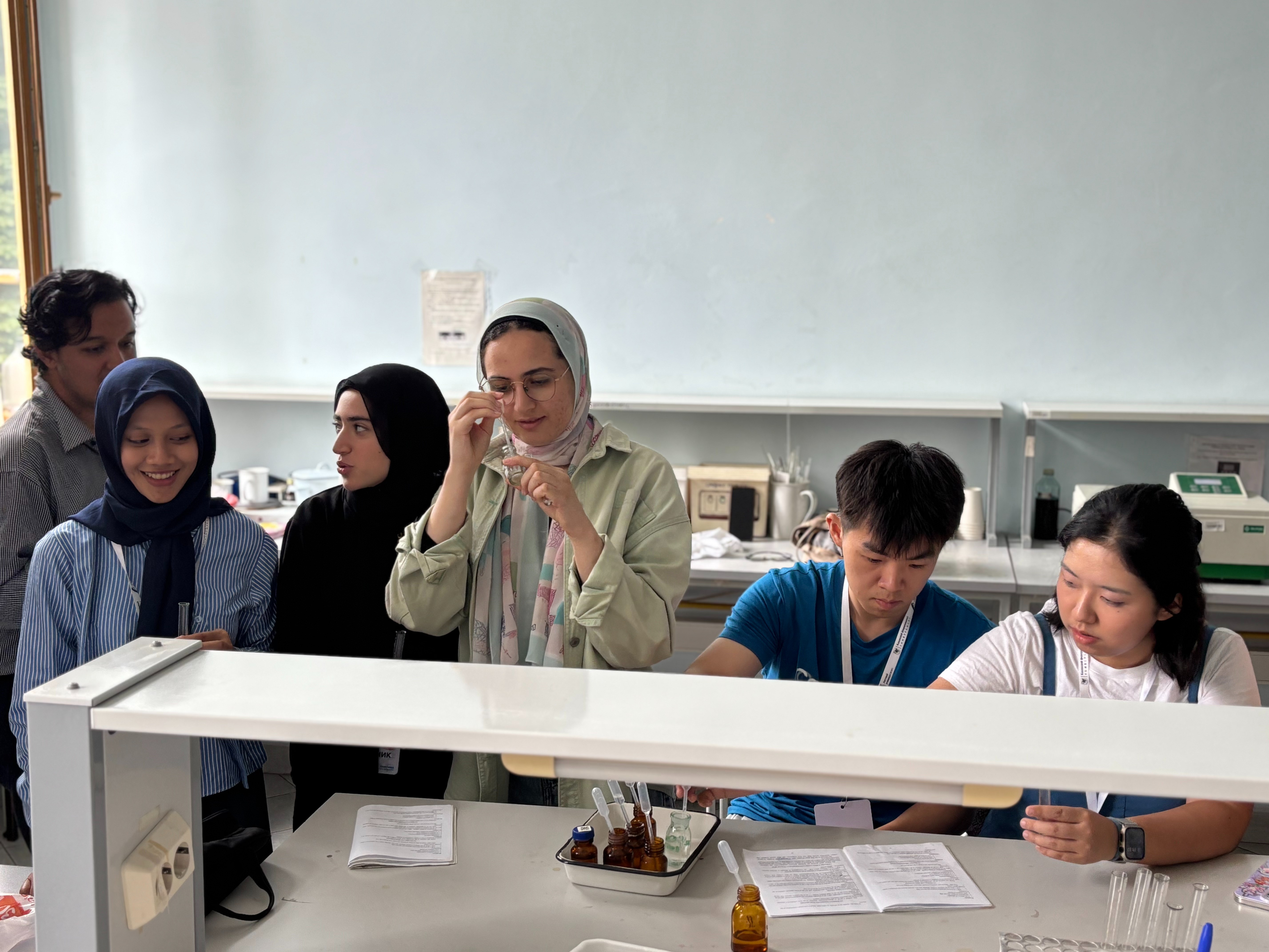 Кафедра биохимии, биотехнологии и фармакологии приняла участие в проекте 'Летний университет 2025' Казанского федерального университета Кафедра биохимии, биотехнологии и фармакологии приняла участие в проекте 'Летний университет 2025' Казанского федерального университета