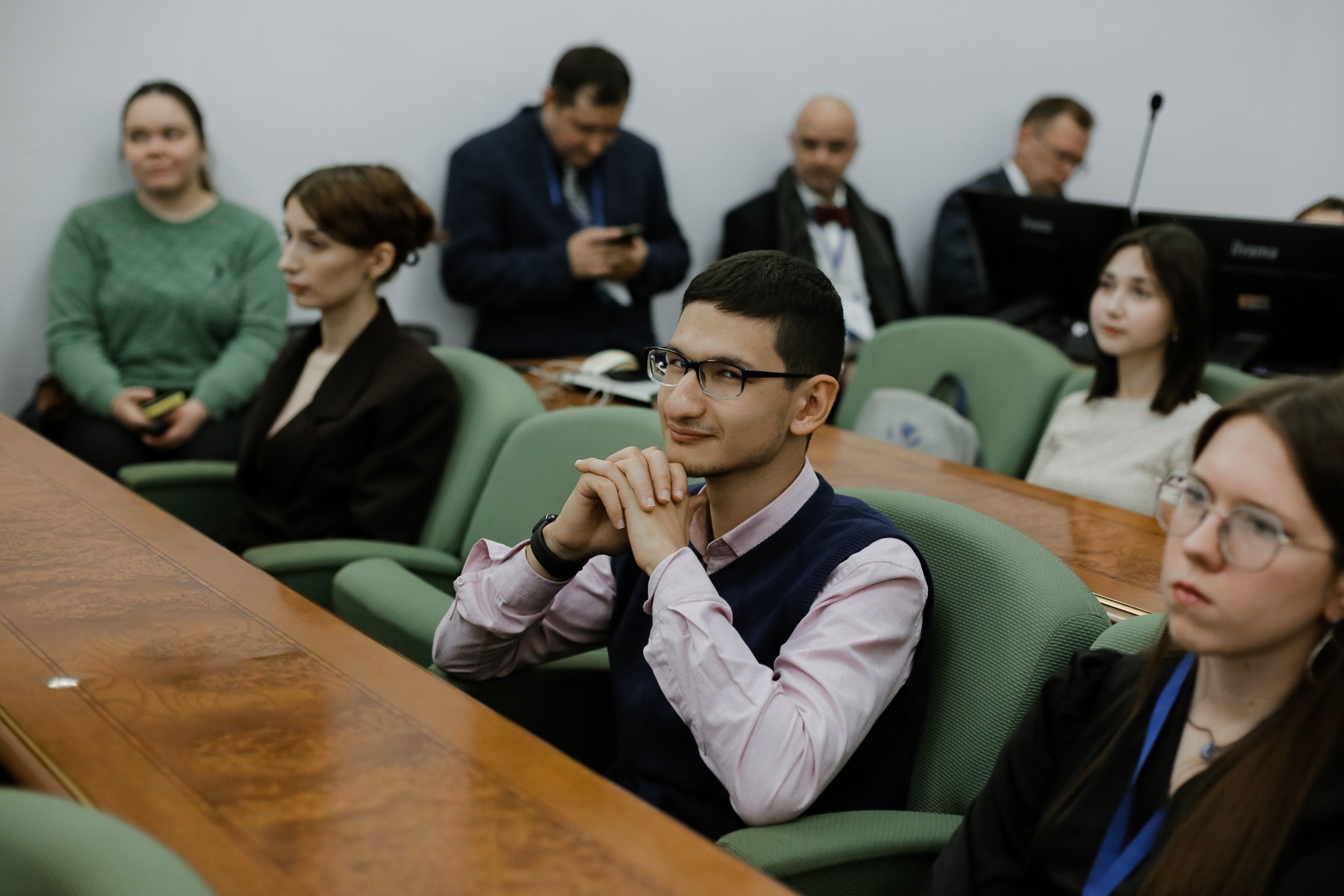 ������-�����