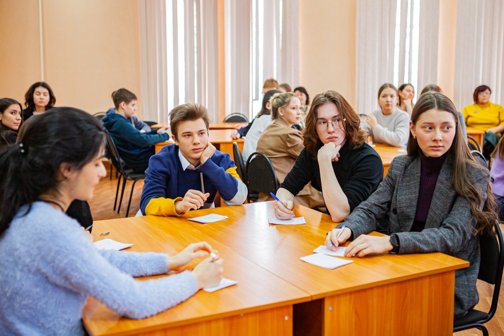 В Елабужском институте состоялась Республиканская олимпиада для школьников 'Педагогика ? первое и высшее из искусств...' В Елабужском институте состоялась Республиканская олимпиада для школьников 'Педагогика ? первое и высшее из искусств...'