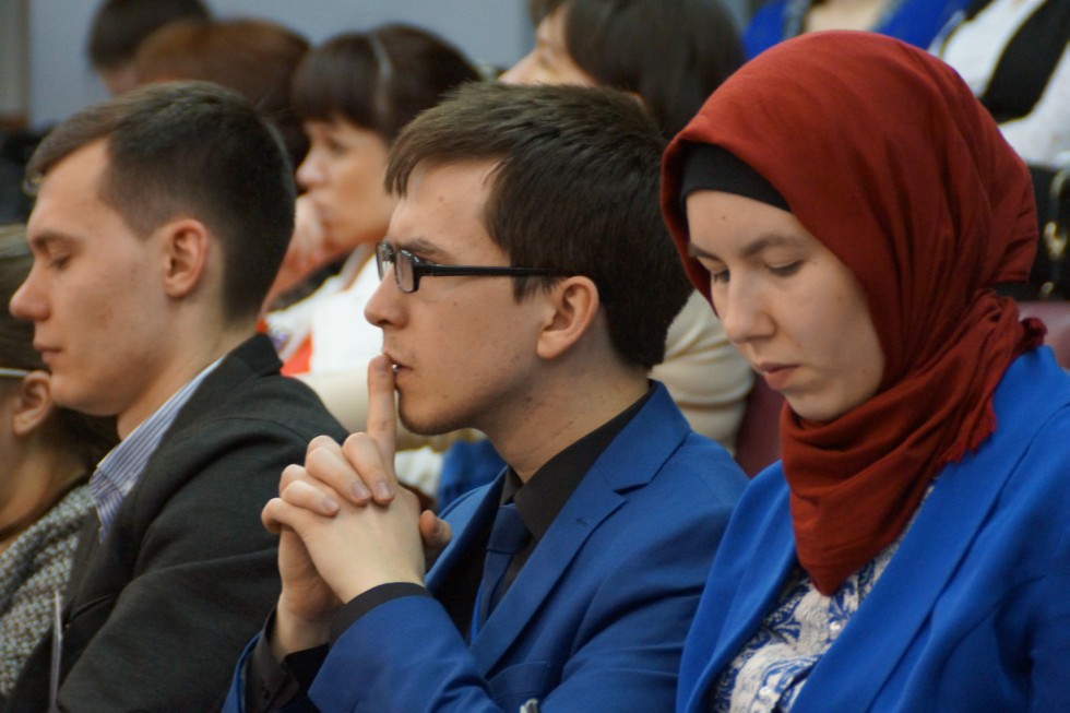 ������������� ������� ����������� '��������� � ������������ ����������� �����' (Reflections and Innovations in EFL: Teaching Methods and Assessments)