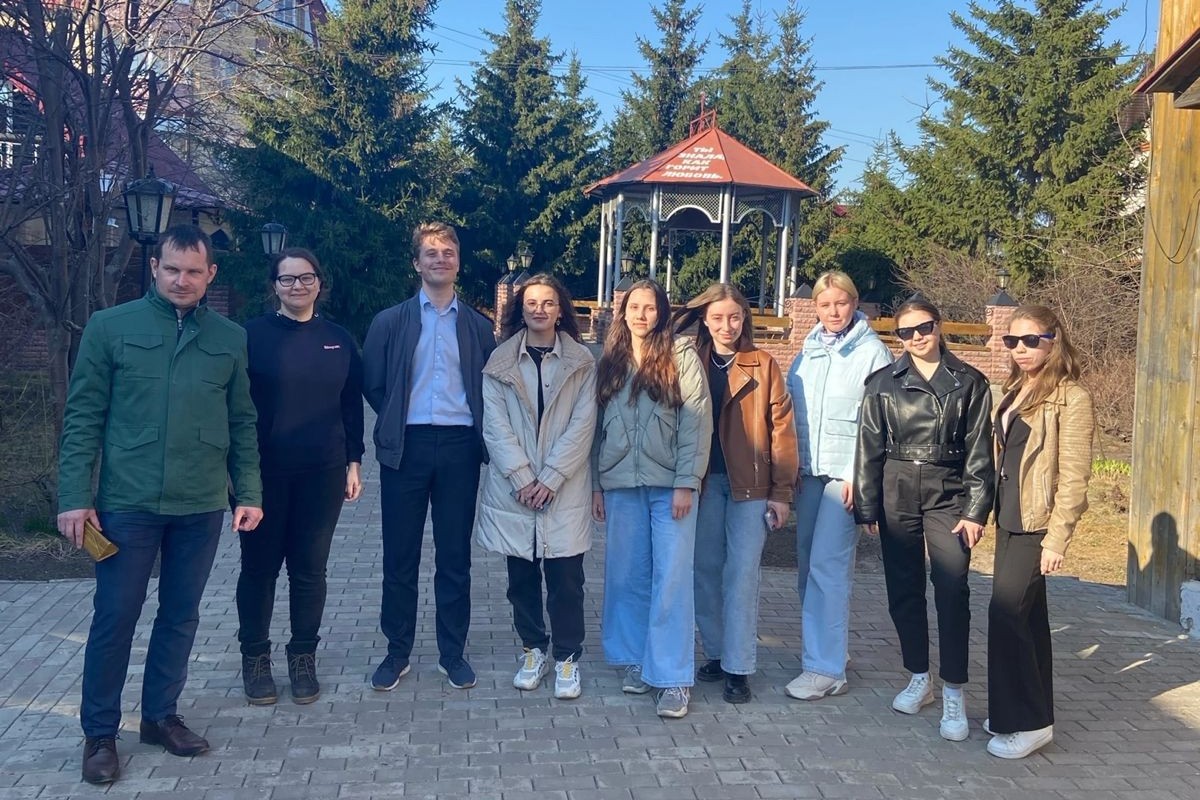 Студенты 3 курса отделения иностранных языков посетили Литературный музей М.И. Цветаевой ,Елабужский институт КФУ