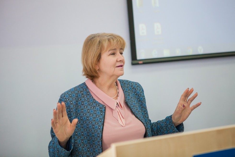 IX ������������� ������-������������ �����-����������� '����������� � ���������-�������������� ��������� ������������ �������������� ������������������ � �������� ������������ ��������� ������������'