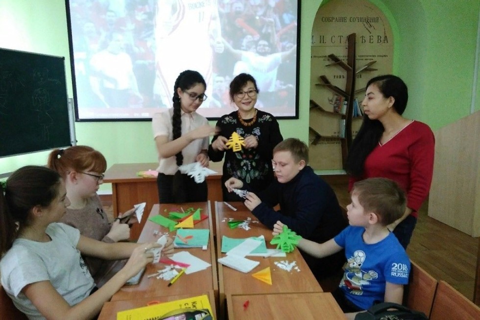 Смена 'Poliglot' на факультете иностранных языков Смена 'Poliglot' на факультете иностранных языков