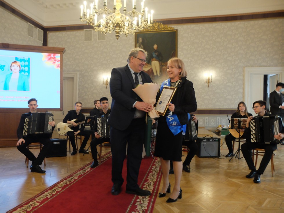 ����������� ����� ������ 8 �����.