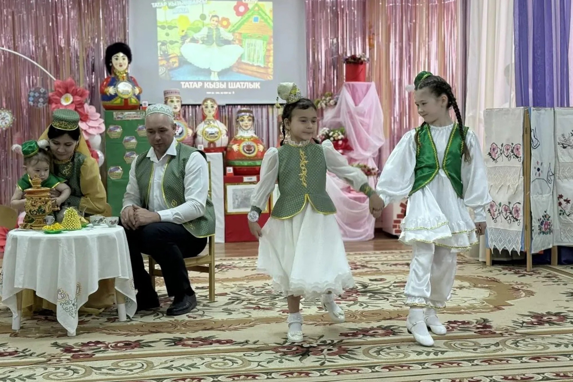 Доцент Елабужского института КФУ выступила экспертом республиканского конкурса 'Республика одна ? народы разные' Доцент Елабужского института КФУ выступила экспертом республиканского конкурса 'Республика одна ? народы разные'