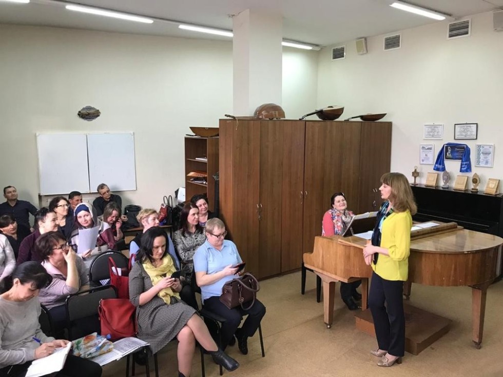 ПРОФЕССИОНАЛЬНЫЙ ПЕРЕКРЕСТОК: ОПЫТ И ТВОРЧЕСТВО ПРОФЕССИОНАЛЬНЫЙ ПЕРЕКРЕСТОК: ОПЫТ И ТВОРЧЕСТВО