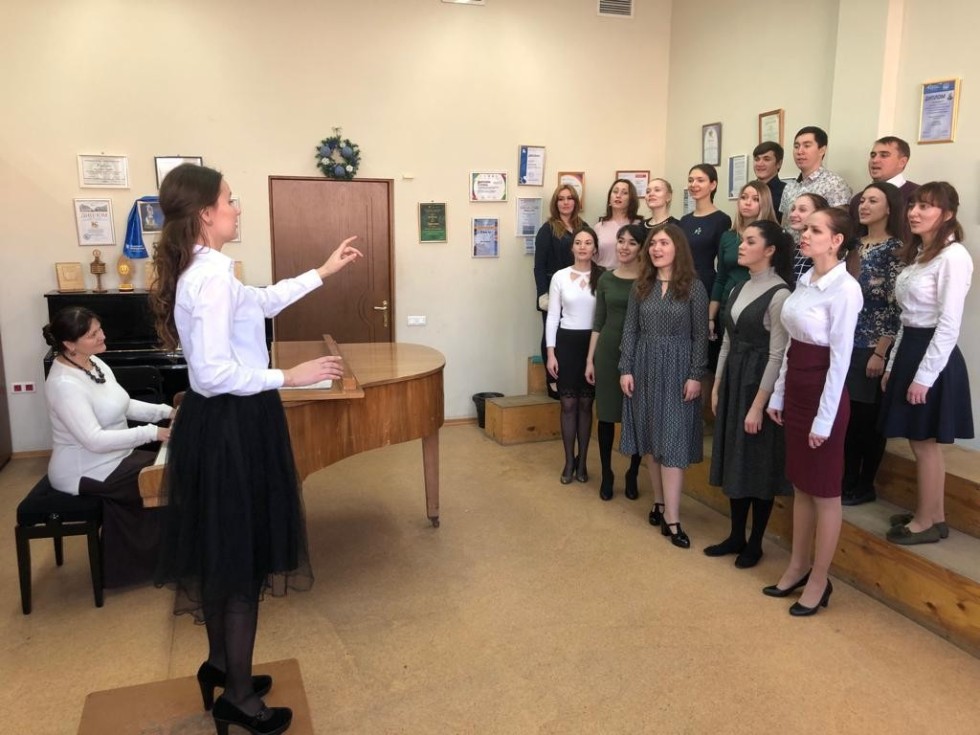 ХОРОВ ЗВУЧАЩАЯ ПАЛИТРА ХОРОВ ЗВУЧАЩАЯ ПАЛИТРА