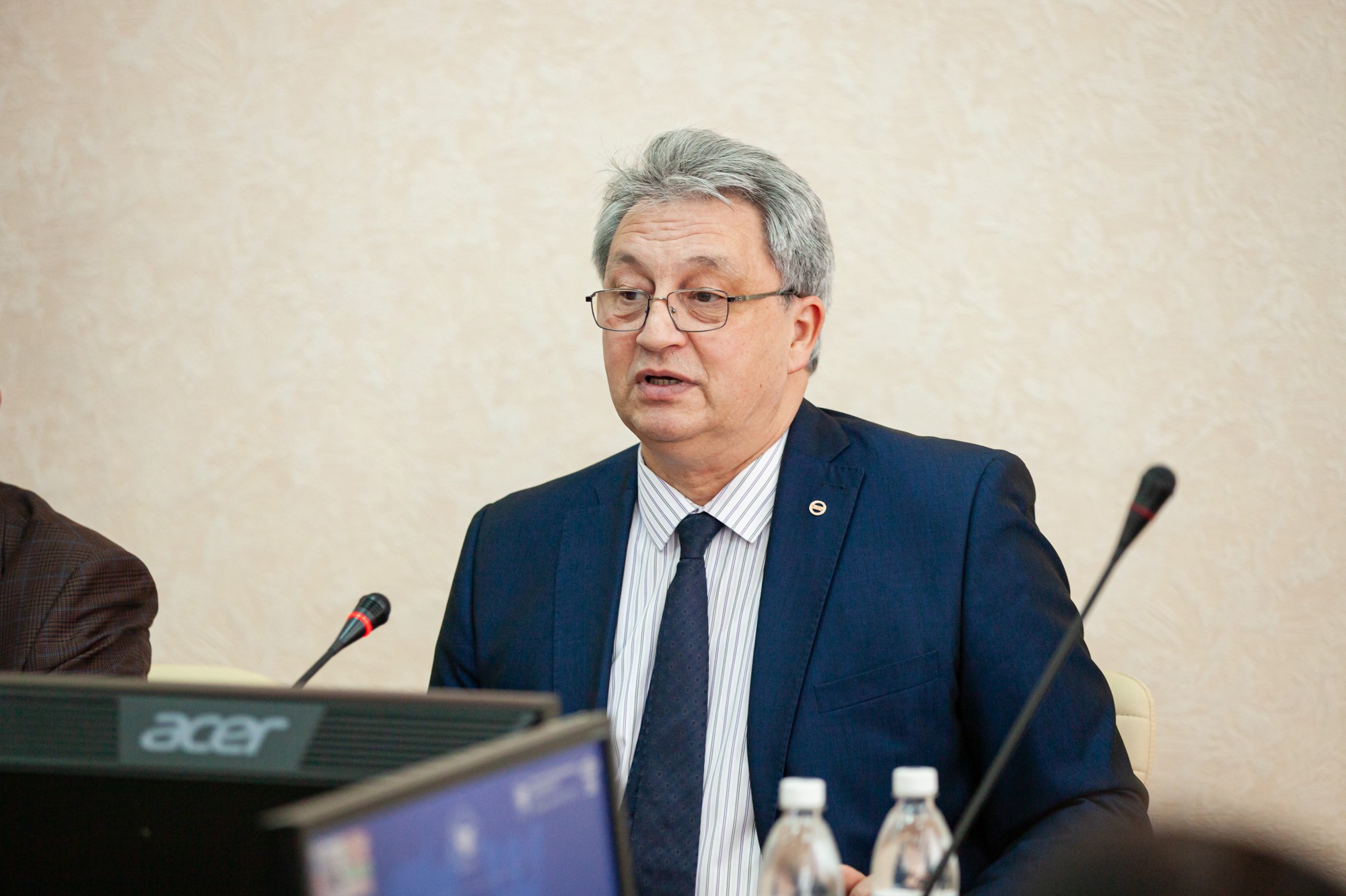 Студенты Елабужского института КФУ обсудили вопросы парламентаризма с депутатом Государственного Совета РТ Студенты Елабужского института КФУ обсудили вопросы парламентаризма с депутатом Государственного Совета РТ