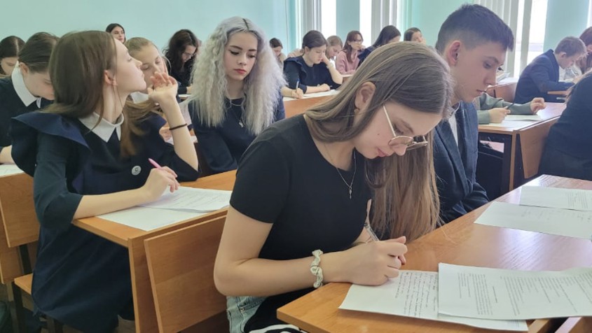 Названы победители олимпиады по экономике в Елабужском институте КФУ Названы победители олимпиады по экономике в Елабужском институте КФУ