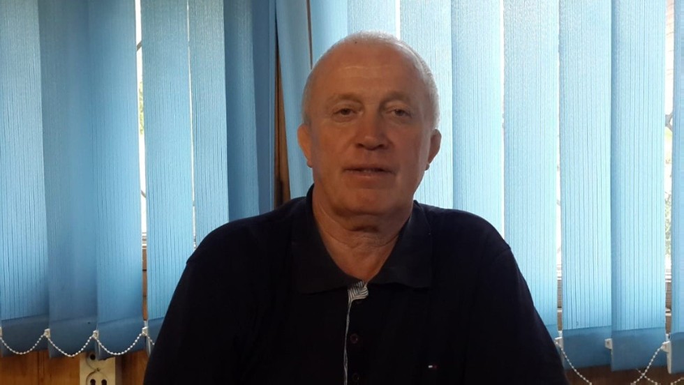 ����������