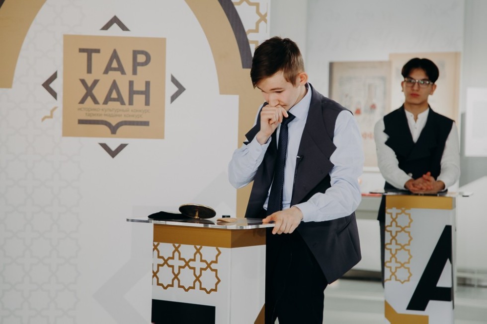 Представители Института международных отношений приняли участие в съемках финала телевизионного конкурса 'Тархан'