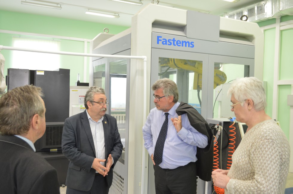 2 ���� ���������� �������� ��� �������� ��������� �� ������������� ������ ����� ���� ������� � ��������� �������� ����� ������ ������ ������������ ��.������� ������ (�������)