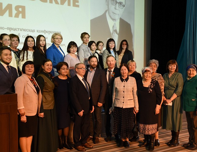 Тоболда яңа шартларда милли белем бирүгә багышланган фәнни-гамәли конференция үзды Тоболда яңа шартларда милли белем бирүгә багышланган фәнни-гамәли конференция үзды