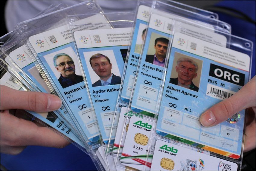 KFU Administration Received Accreditation Badges For the Universiade
