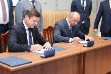 Roscosmos and KFU sign a strategic partnership agreement ,Russian Federal Space Agency, Roscosmos, Engelgardt Astronomic Observatory, Oleg Ostapenko, Ilshat Gafurov, ISS, Central Research Institute of Machine Building (TSNIIMASH), Mission Control Centre