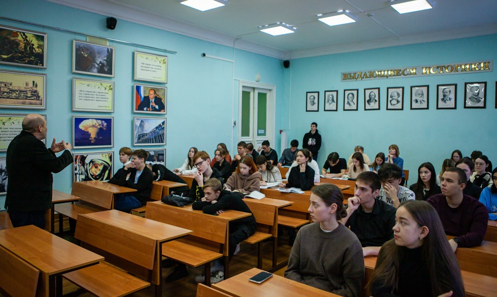 Занятия психолого-педагогических классов прошли в Елабужском институте КФУ Занятия психолого-педагогических классов прошли в Елабужском институте КФУ