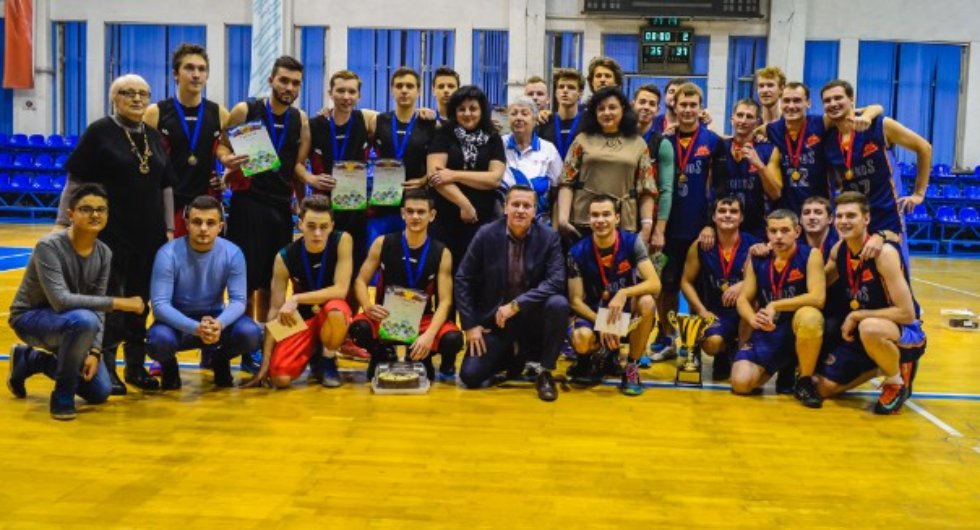 Легендарная победа легендарной команды Легендарная победа легендарной команды