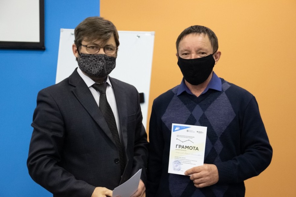 Конкурс 'Созидательный труд для школьников' прошел в Доме научной коллаборации Конкурс 'Созидательный труд для школьников' прошел в Доме научной коллаборации