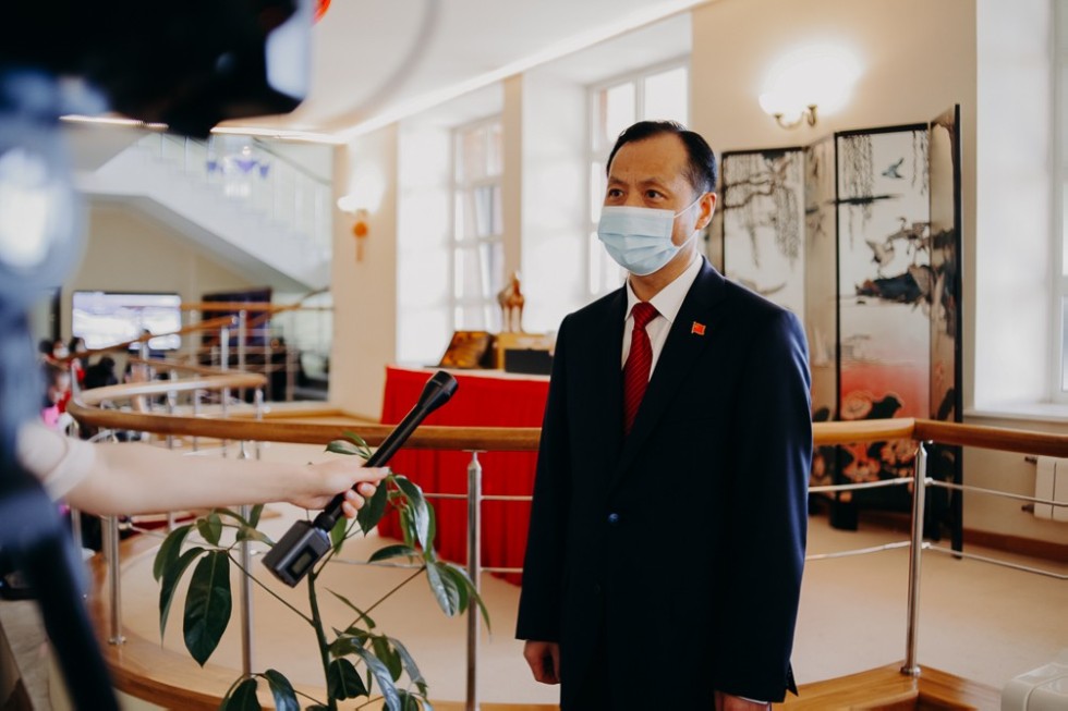 ���� ���������� ����� ������������� � ����������� ����������� ���