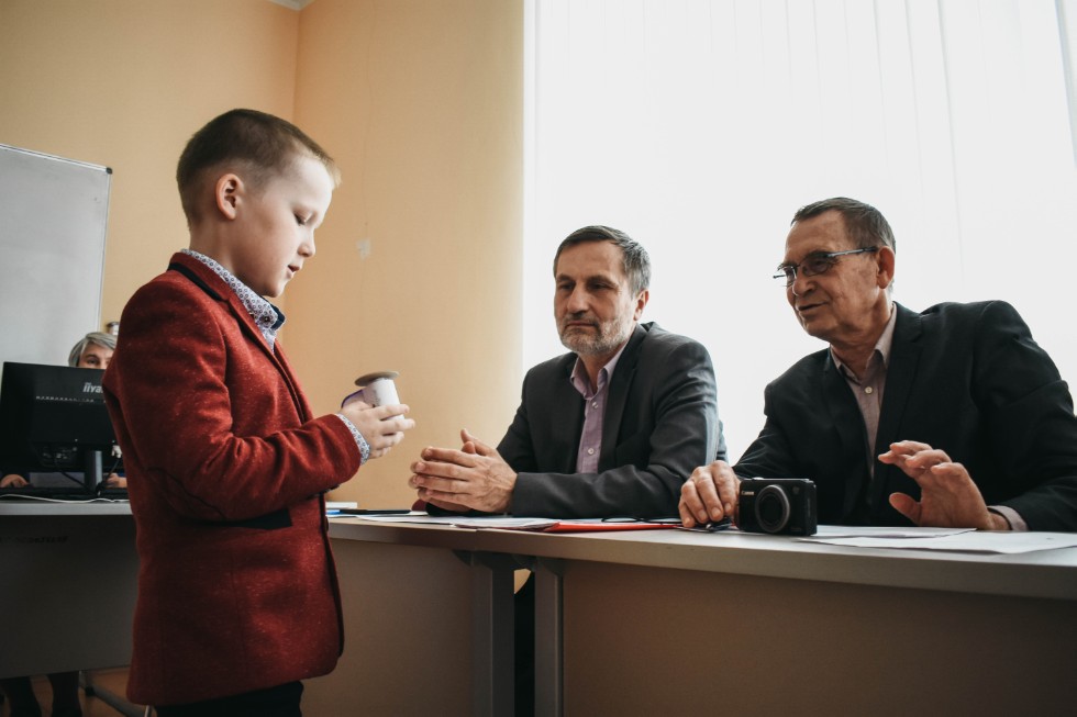 ����� ��������� ���� ������������� 