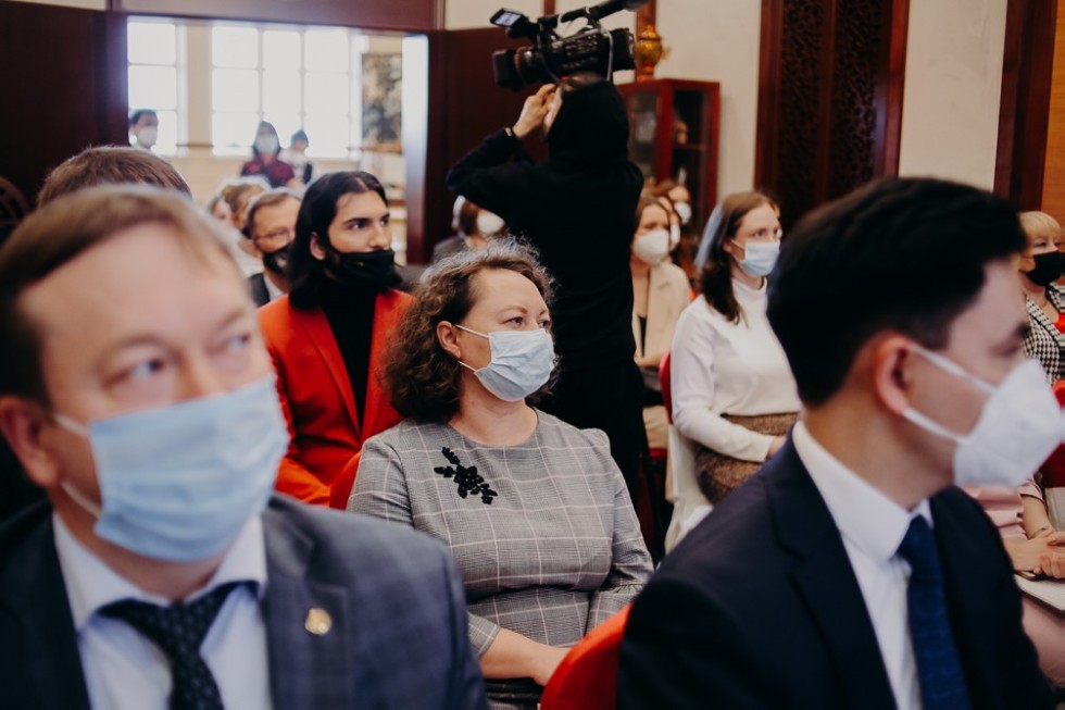 ���� ���������� ����� ������������� � ����������� ����������� ���