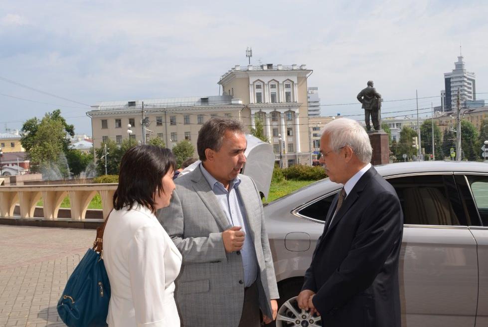 ����� ������ ����� � ��������� ����������� �����������