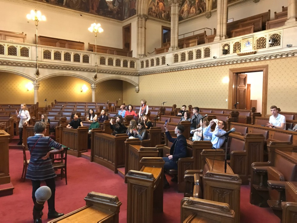 ������������� ���������� ��������� ������� ���������������� � �������������� ���������� � �. ����, �������