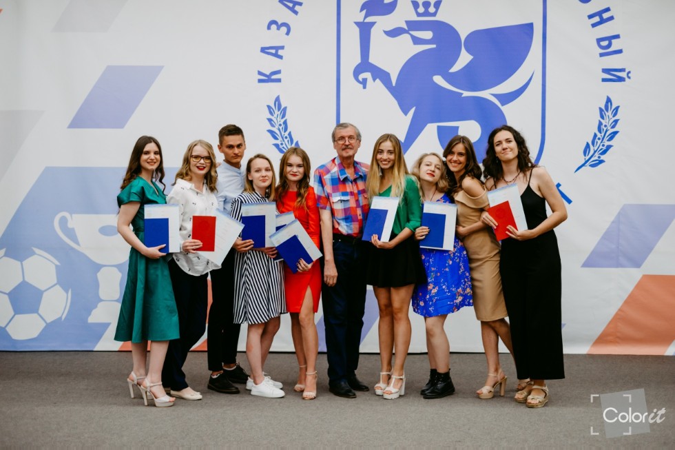 'Одно направление, два профиля, тройная подготовка, множество возможностей!' (педагогическое образование в Институте международных отношений) 'Одно направление, два профиля, тройная подготовка, множество возможностей!' (педагогическое образование в Институте международных отношений)