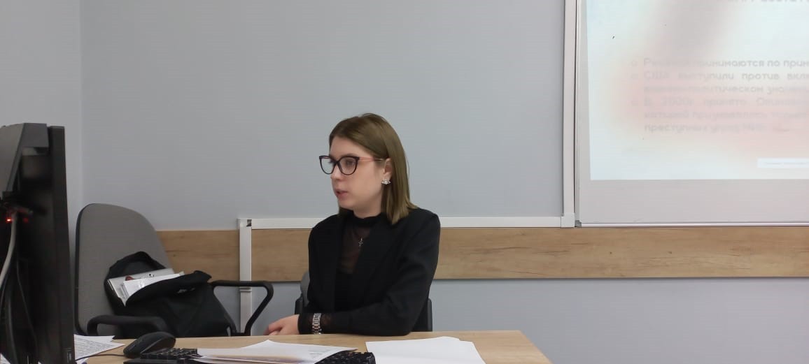 В ИМО КФУ завершила работу традиционная Международная школа-конференция для молодых ученых В ИМО КФУ завершила работу традиционная Международная школа-конференция для молодых ученых