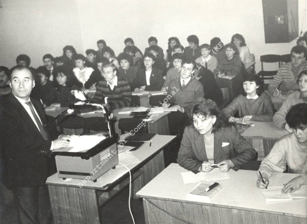 Проф. Р.М. Юльметьев Проф. Р.М. Юльметьев