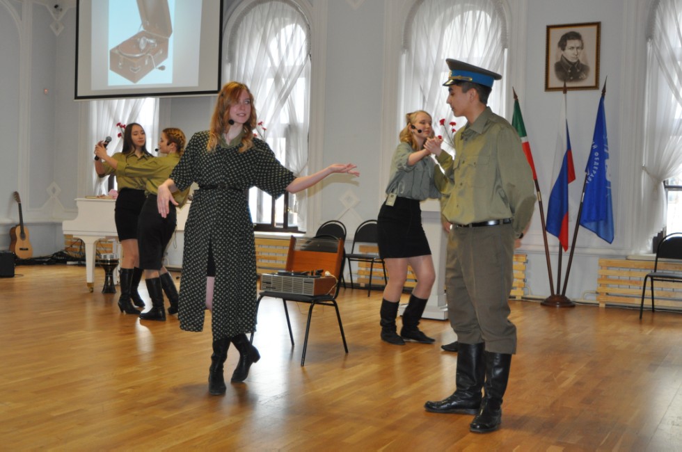 � ����� ������ �������� '�� ���� � ����� ������ ����� ����� � �������� ������� ������'