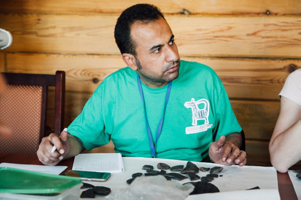 ��������