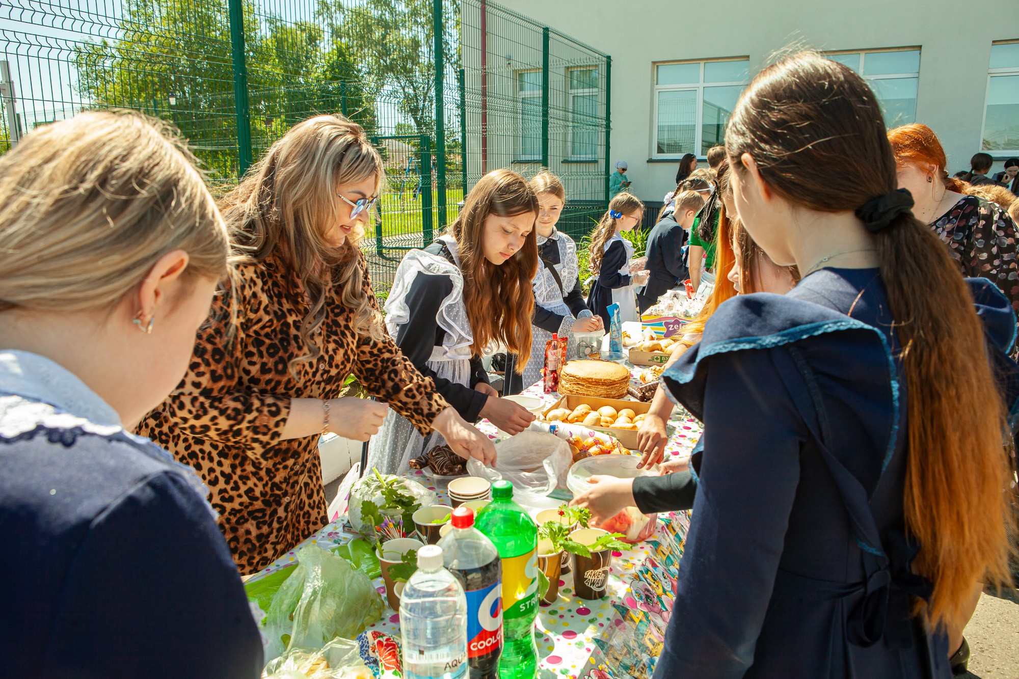 Благотворительная ярмарка 'Добрый университет' прошла в Университетской Благотворительная ярмарка 'Добрый университет' прошла в Университетской