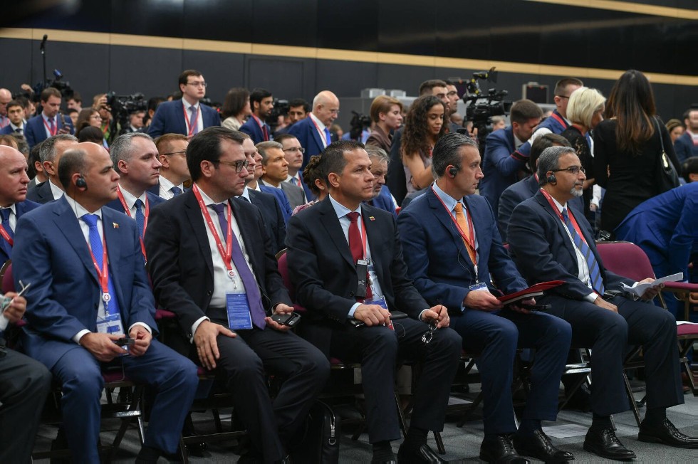 Cooperation agreement signed by Kazan Federal University and Rosgeo Cooperation agreement signed by Kazan Federal University and Rosgeo