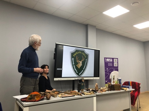 Студенты ИФМК КФУ встретились с известным прозаиком и путешественником Камилем Зиганшины Студенты ИФМК КФУ встретились с известным прозаиком и путешественником Камилем Зиганшины