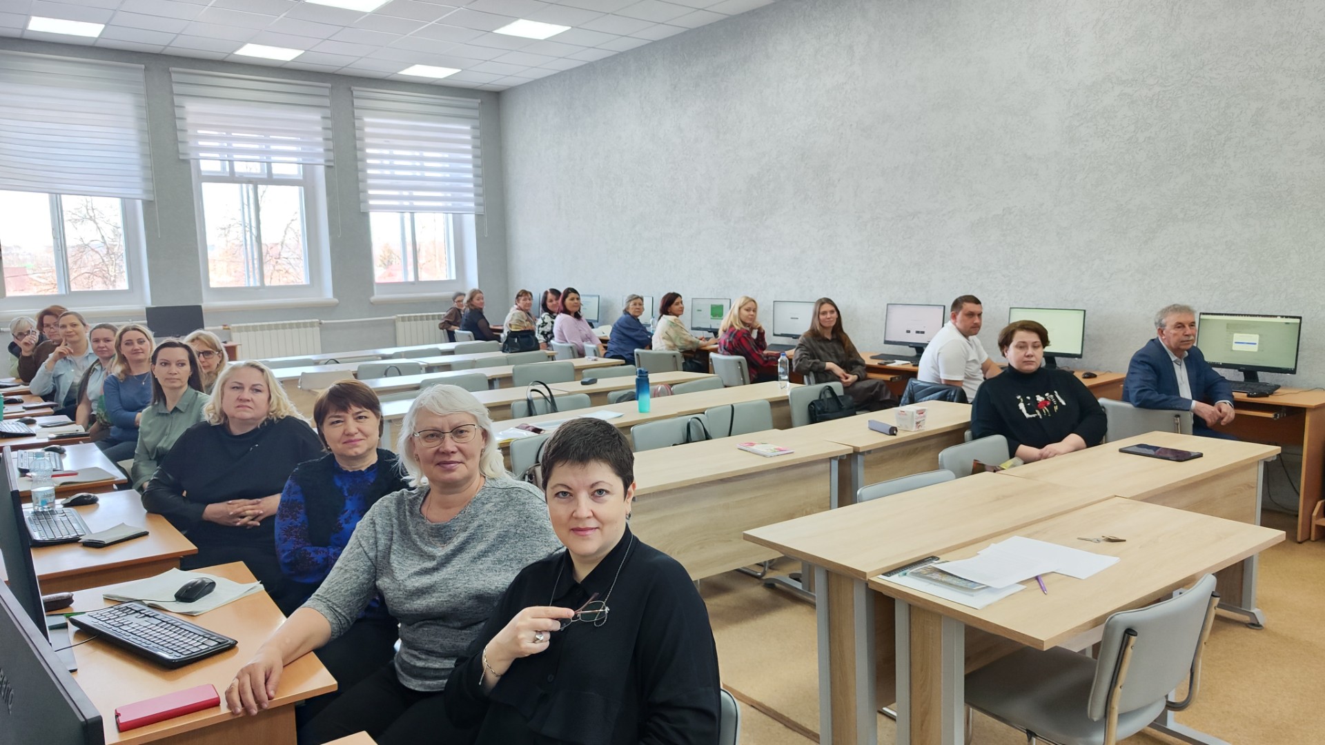 Учителя математики и информатики освоили искусственный интеллект в Елабужском институте КФУ Учителя математики и информатики освоили искусственный интеллект в Елабужском институте КФУ