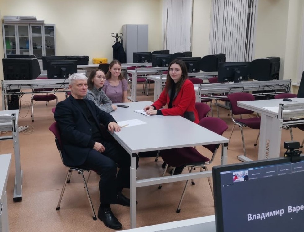 Дистант из космоса Дистант из космоса