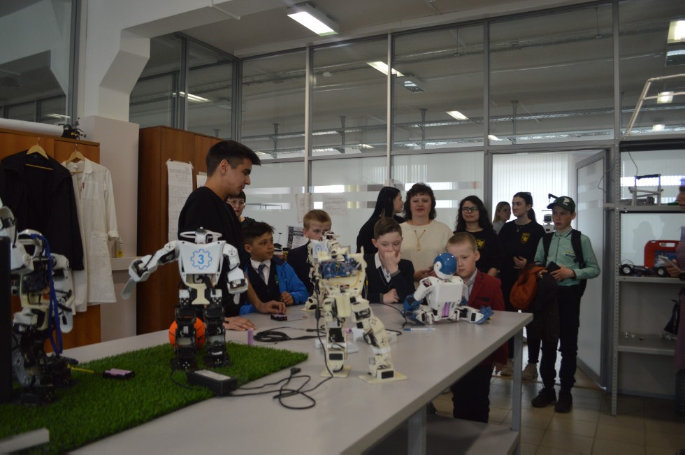 ����� ��������� ���� ������������� 