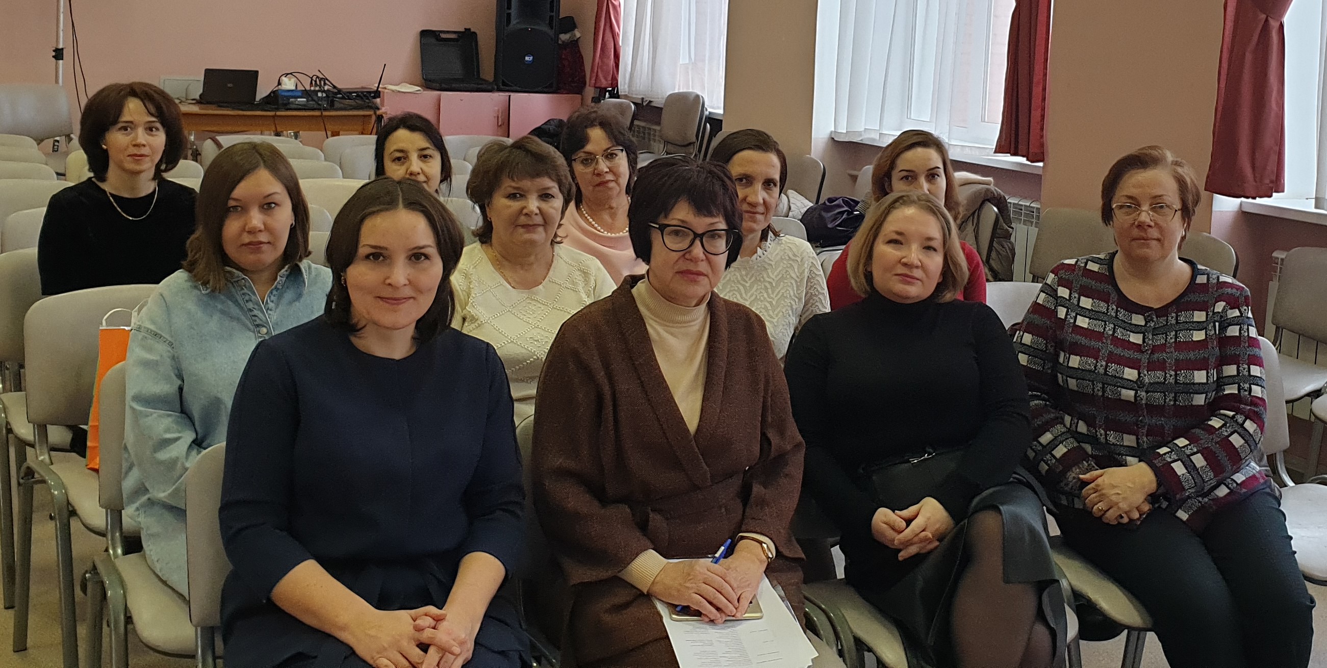 Обмен опытом и овладение новыми знаниями на курсах повышения квалификации учителей Обмен опытом и овладение новыми знаниями на курсах повышения квалификации учителей