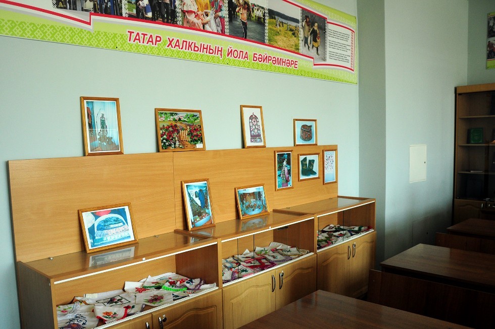 ��������